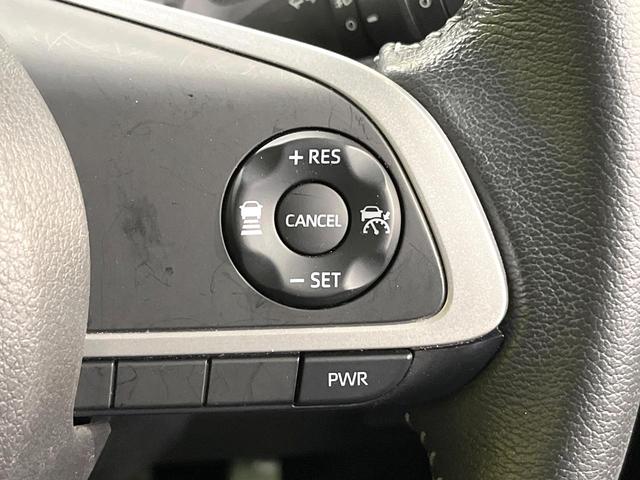 ルーミー カスタムＧ　両側電動ドア　スマートアシスト　レーダークルーズコントロール　オートライト　ＬＥＤヘッド　スマートキー　オートエアコン　衝突軽減装置　車線逸脱警報　コーナーセンサー　革巻きステアリング　電動格納ミラー（4枚目）