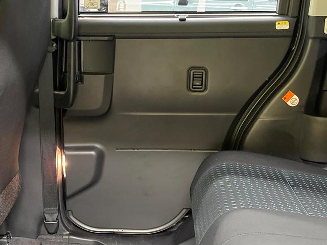 ルーミー カスタムＧ　両側電動ドア　スマートアシスト　レーダークルーズコントロール　オートライト　ＬＥＤヘッド　スマートキー　オートエアコン　衝突軽減装置　車線逸脱警報　コーナーセンサー　革巻きステアリング　電動格納ミラー（38枚目）