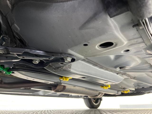 ルーミー カスタムＧ　両側電動ドア　スマートアシスト　レーダークルーズコントロール　オートライト　ＬＥＤヘッド　スマートキー　オートエアコン　衝突軽減装置　車線逸脱警報　コーナーセンサー　革巻きステアリング　電動格納ミラー（53枚目）