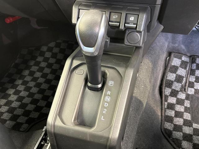 ジムニー ＸＣ　４ＷＤ　ＳＤナビ　衝突軽減装置　クルーズコントロール　シートヒーター　オートライト　ＬＥＤヘッド　オートエアコン　アイドリングストップ　ＥＴＣ　電動格納ミラー　車線逸脱警報　ヘッドライトウォッシャー（21枚目）