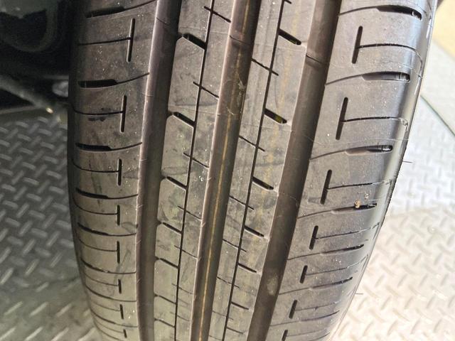 シエンタ ハイブリッドＸ　禁煙車　電動スライドドア　衝突被害軽減システム　レーダークルーズ　コーナーセンサー　スマートキー　ＬＥＤヘッド　オートハイビーム　車線逸脱警報　オートライト　オートエアコン（25枚目）