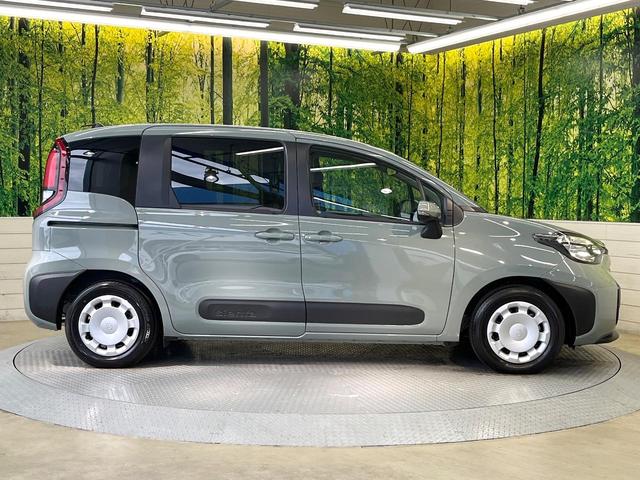 シエンタ ハイブリッドＸ　禁煙車　電動スライドドア　衝突被害軽減システム　レーダークルーズ　コーナーセンサー　スマートキー　ＬＥＤヘッド　オートハイビーム　車線逸脱警報　オートライト　オートエアコン（34枚目）