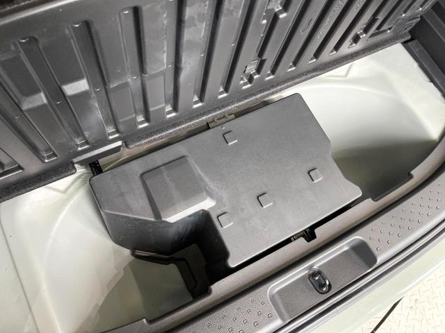 シエンタ ハイブリッドＸ　禁煙車　電動スライドドア　衝突被害軽減システム　レーダークルーズ　コーナーセンサー　スマートキー　ＬＥＤヘッド　オートハイビーム　車線逸脱警報　オートライト　オートエアコン（60枚目）