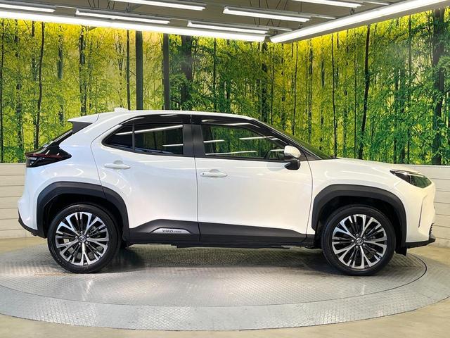 ヤリスクロス ハイブリッドＺ　バックカメラ　衝突被害軽減システム　レーダークルーズ　ステアリングヒーター　ハーフレザーシート　シートヒーター　パワーシート　ドラレコ　ＬＥＤヘッド　ビルトインＥＴＣ　純正１８インチアルミ（34枚目）