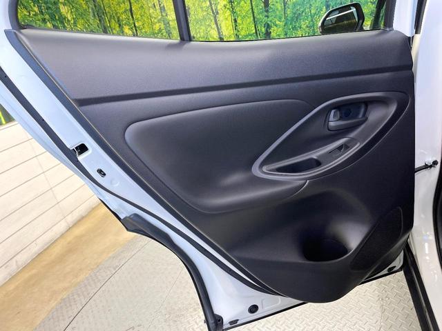 ヤリスクロス ハイブリッドＺ　バックカメラ　衝突被害軽減システム　レーダークルーズ　ステアリングヒーター　ハーフレザーシート　シートヒーター　パワーシート　ドラレコ　ＬＥＤヘッド　ビルトインＥＴＣ　純正１８インチアルミ（43枚目）