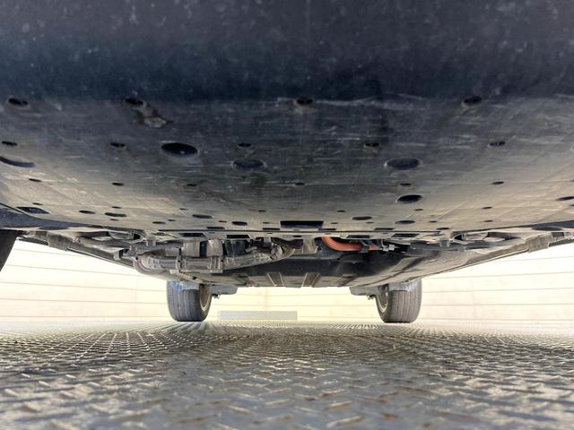 ヴェゼル e:HEV Z バックカメラ 衝突被害軽減システム 禁煙車 電動リアゲート ハーフレザーシート ドラレコ コーナーセンサー スマートキー LEDヘッド ETC 純正18インチアルミ 車線逸脱警報 オートライト(19枚目)