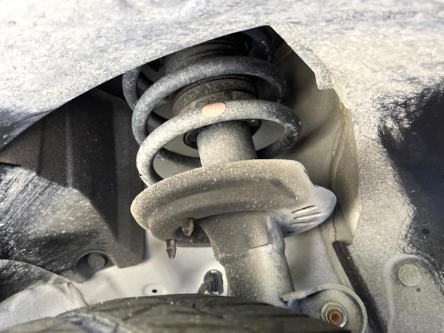 ヴェゼル e:HEV Z バックカメラ 衝突被害軽減システム 禁煙車 電動リアゲート ハーフレザーシート ドラレコ コーナーセンサー スマートキー LEDヘッド ETC 純正18インチアルミ 車線逸脱警報 オートライト(24枚目)