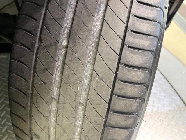 ヴェゼル e:HEV Z バックカメラ 衝突被害軽減システム 禁煙車 電動リアゲート ハーフレザーシート ドラレコ コーナーセンサー スマートキー LEDヘッド ETC 純正18インチアルミ 車線逸脱警報 オートライト(26枚目)