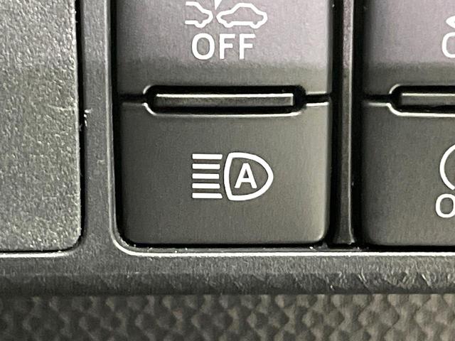 ルーミー カスタムＧ－Ｔ　ターボ　セーフティセンス　純正９型ナビ　バックカメラ　クルーズコントロール　両側電動ドア　ＬＥＤヘッド＆フォグ　オートハイビーム　オートエアコン　純正１５インチアルミ　スマートキー　電動格納ミラー（6枚目）