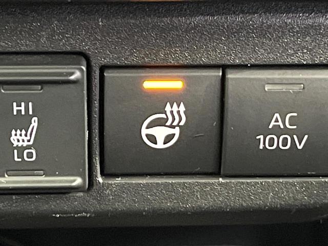 シエンタ ハイブリッドZ 両側電動ドア 全周囲カメラ 衝突被害軽減システム レーダークルーズ ドラレコ コーナーセンサー ETC 純正15インチアルミ オートハイビーム 車線逸脱警報 ステアリングヒーター AC100V電源(6枚目)