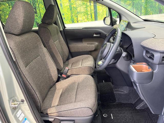 シエンタ ハイブリッドZ 両側電動ドア 全周囲カメラ 衝突被害軽減システム レーダークルーズ ドラレコ コーナーセンサー ETC 純正15インチアルミ オートハイビーム 車線逸脱警報 ステアリングヒーター AC100V電源(8枚目)