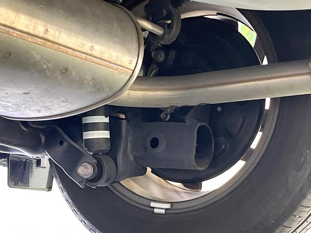 シエンタ ハイブリッドZ 両側電動ドア 全周囲カメラ 衝突被害軽減システム レーダークルーズ ドラレコ コーナーセンサー ETC 純正15インチアルミ オートハイビーム 車線逸脱警報 ステアリングヒーター AC100V電源(23枚目)