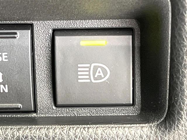 シエンタ ハイブリッドZ 両側電動ドア 全周囲カメラ 衝突被害軽減システム レーダークルーズ ドラレコ コーナーセンサー ETC 純正15インチアルミ オートハイビーム 車線逸脱警報 ステアリングヒーター AC100V電源(56枚目)