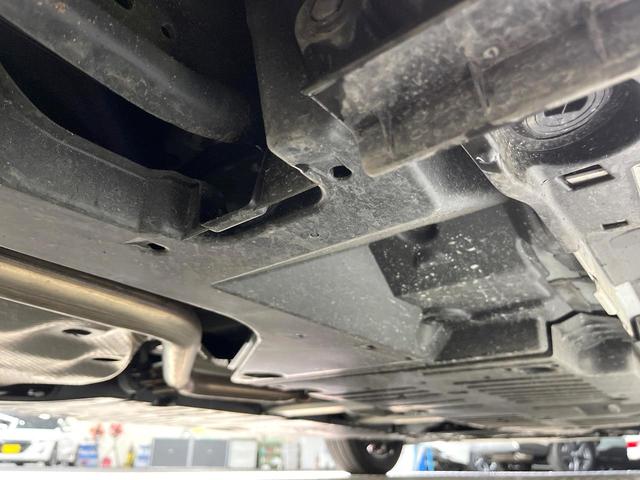 プリウス Ｘ　セーフティセンス　純正８型ナビ　バックカメラ　フルセグ　レーダークルーズ　ＡＣ１００Ｖ電源　ＬＥＤヘッド　オートハイビーム　オートエアコン　スマートキー　ＥＴＣ　ドラレコ　ブラインドスポットモニター（31枚目）