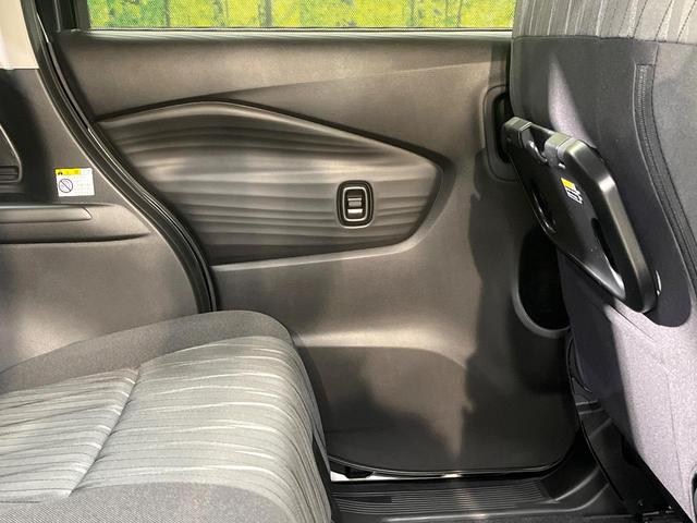 ソリオ ハイブリッドＭＺ　登録済未使用車　セーフティサポート　純正９型ナビ　全周囲カメラ　アダプティブクルーズ　ＡｐｐｌｅＣａｒＰｌａｙ　両側電動ドア　ブラインドスポットモニター　ＬＥＤヘッド＆フォグ　オートハイビーム（40枚目）