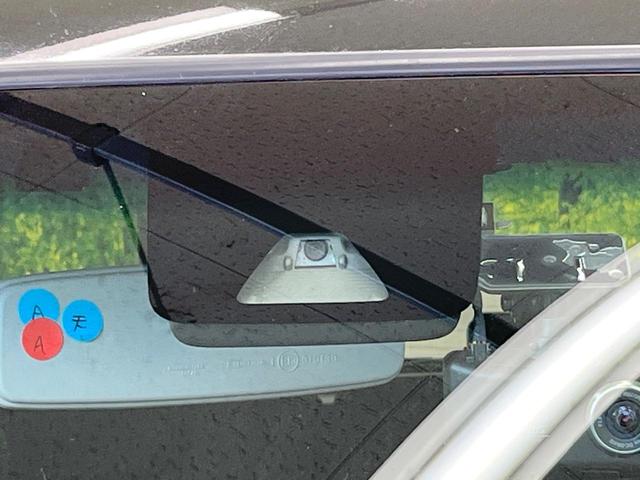 ムーヴ カスタム　ＲＳ　ハイパーＳＡＩＩ　ターボ　スマートアシスト　ＳＤナビ　バックカメラ　フルセグ　ＬＥＤヘッド＆フォグ　オートライト　オートエアコン　１７インチアルミ　ステアリングスイッチ　スマートキー　ＥＴＣ　ドラレコ（3枚目）