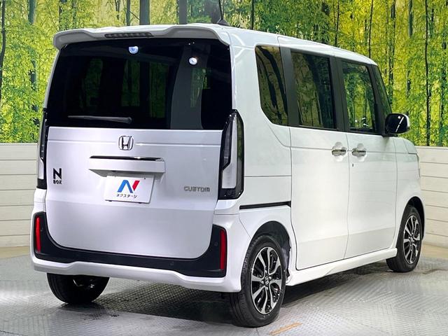 N-BOXカスタム コーディネートスタイル 届出済未使用車 両側電動ドア バックカメラ 衝突被害軽減システム レザーシート コーナーセンサー LEDヘッド 純正14インチアルミ 車線逸脱警報 オートライト オートエアコン LEDフォグ(17枚目)