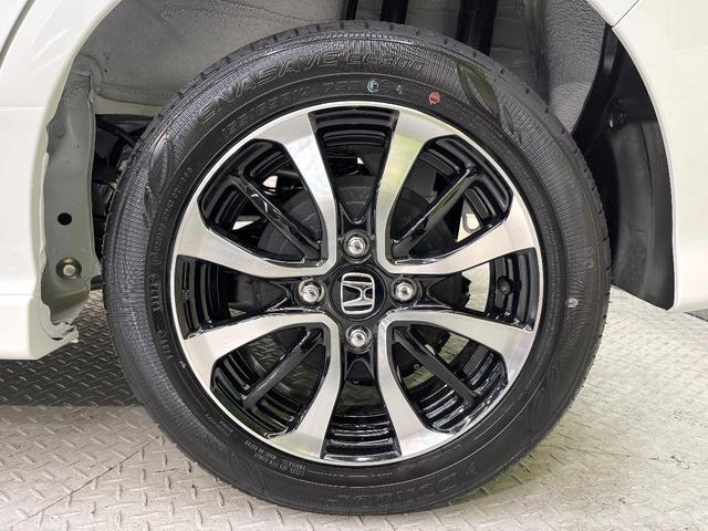 N-BOXカスタム コーディネートスタイル 届出済未使用車 両側電動ドア バックカメラ 衝突被害軽減システム レザーシート コーナーセンサー LEDヘッド 純正14インチアルミ 車線逸脱警報 オートライト オートエアコン LEDフォグ(30枚目)