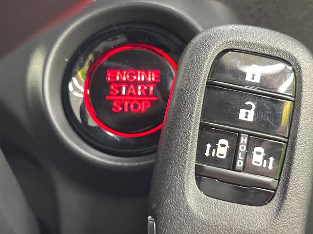 N-BOXカスタム コーディネートスタイル 届出済未使用車 両側電動ドア バックカメラ 衝突被害軽減システム レザーシート コーナーセンサー LEDヘッド 純正14インチアルミ 車線逸脱警報 オートライト オートエアコン LEDフォグ(35枚目)