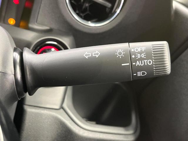 N-BOXカスタム コーディネートスタイル 届出済未使用車 両側電動ドア バックカメラ 衝突被害軽減システム レザーシート コーナーセンサー LEDヘッド 純正14インチアルミ 車線逸脱警報 オートライト オートエアコン LEDフォグ(51枚目)