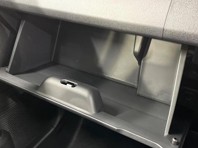 N-BOXカスタム コーディネートスタイル 届出済未使用車 両側電動ドア バックカメラ 衝突被害軽減システム レザーシート コーナーセンサー LEDヘッド 純正14インチアルミ 車線逸脱警報 オートライト オートエアコン LEDフォグ(55枚目)