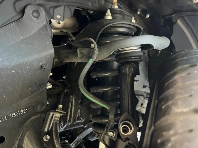 ランドクルーザープラド ＴＸ　Ｌパッケージ　サンルーフ　セーフティセンス　純正９型ディスプレイオーディオ　全周囲カメラ　レーダークルーズ　シートエアコン　パワーシート　ＬＥＤヘッド＆フォグ　オートハイビーム　純正１９インチアルミ　革シート（28枚目）