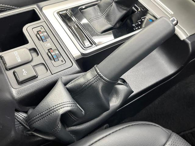 ランドクルーザープラド ＴＸ　Ｌパッケージ　サンルーフ　セーフティセンス　純正９型ディスプレイオーディオ　全周囲カメラ　レーダークルーズ　シートエアコン　パワーシート　ＬＥＤヘッド＆フォグ　オートハイビーム　純正１９インチアルミ　革シート（66枚目）