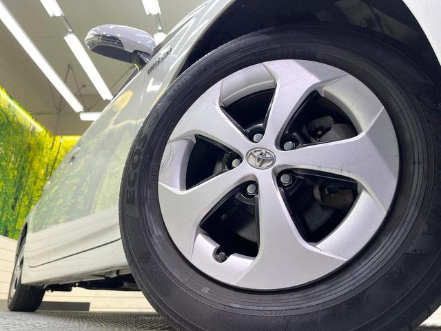 プリウス Ｓ　バックカメラ　禁煙車　ドラレコ　スマートキー　ＨＩＤヘッド　ナビ連動ＥＴＣ　オートライト　オートエアコン　Ｂｌｕｅｔｏｏｔｈ　ＣＤ　ＤＶＤ再生　地デジ（13枚目）