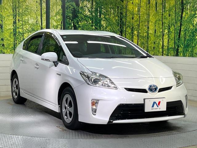 プリウス Ｓ　バックカメラ　禁煙車　ドラレコ　スマートキー　ＨＩＤヘッド　ナビ連動ＥＴＣ　オートライト　オートエアコン　Ｂｌｕｅｔｏｏｔｈ　ＣＤ　ＤＶＤ再生　地デジ（16枚目）