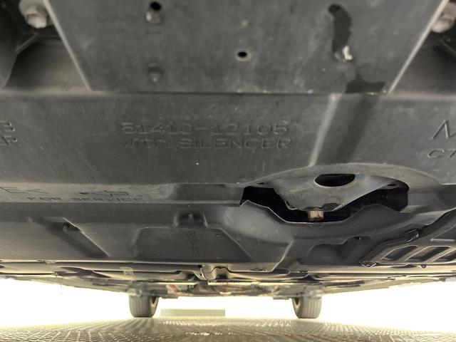 プリウス Ｓ　バックカメラ　禁煙車　ドラレコ　スマートキー　ＨＩＤヘッド　ナビ連動ＥＴＣ　オートライト　オートエアコン　Ｂｌｕｅｔｏｏｔｈ　ＣＤ　ＤＶＤ再生　地デジ（19枚目）