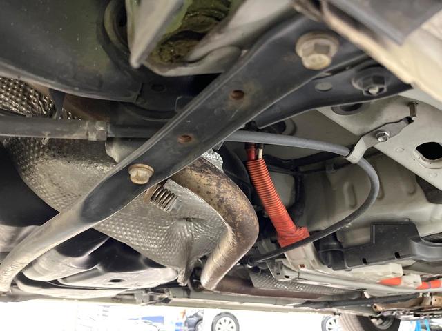 プリウス Ｓ　バックカメラ　禁煙車　ドラレコ　スマートキー　ＨＩＤヘッド　ナビ連動ＥＴＣ　オートライト　オートエアコン　Ｂｌｕｅｔｏｏｔｈ　ＣＤ　ＤＶＤ再生　地デジ（23枚目）