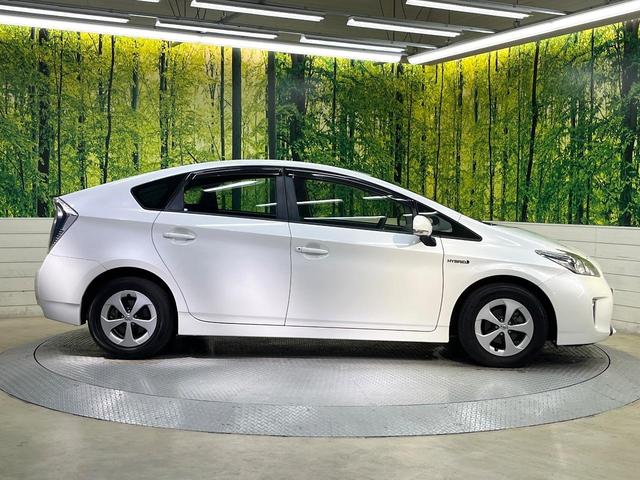 プリウス Ｓ　バックカメラ　禁煙車　ドラレコ　スマートキー　ＨＩＤヘッド　ナビ連動ＥＴＣ　オートライト　オートエアコン　Ｂｌｕｅｔｏｏｔｈ　ＣＤ　ＤＶＤ再生　地デジ（26枚目）