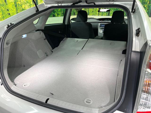 プリウス Ｓ　バックカメラ　禁煙車　ドラレコ　スマートキー　ＨＩＤヘッド　ナビ連動ＥＴＣ　オートライト　オートエアコン　Ｂｌｕｅｔｏｏｔｈ　ＣＤ　ＤＶＤ再生　地デジ（41枚目）