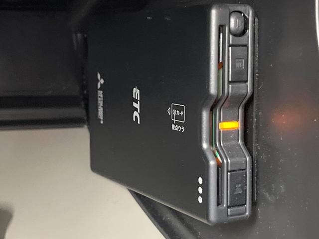 エブリイワゴン ＰＺターボスペシャル　ターボ　純正ディスプレイオーディオ　両側電動ドア　バックカメラ　衝突被害軽減システム　禁煙車　シートヒーター　コーナーセンサー　スマートキー　ＬＥＤヘッド　ＥＴＣ　純正１４インチアルミ（6枚目）