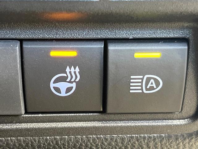 ヤリスクロス ハイブリッドZ アドベンチャー 禁煙車 純正8型ディスプレイ 2トーンカラー バックカメラ シートヒーター ハーフレザーシート Bluetooth再生 レーダークルーズ コーナーセンサー セーフティセンス ステアリングヒーター(7枚目)