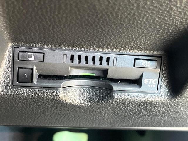 ヤリスクロス ハイブリッドZ アドベンチャー 禁煙車 純正8型ディスプレイ 2トーンカラー バックカメラ シートヒーター ハーフレザーシート Bluetooth再生 レーダークルーズ コーナーセンサー セーフティセンス ステアリングヒーター(53枚目)