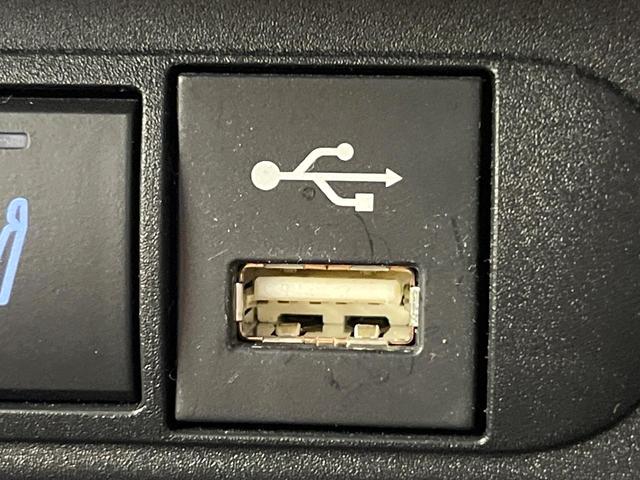 ヤリスクロス ハイブリッドZ アドベンチャー 禁煙車 純正8型ディスプレイ 2トーンカラー バックカメラ シートヒーター ハーフレザーシート Bluetooth再生 レーダークルーズ コーナーセンサー セーフティセンス ステアリングヒーター(62枚目)