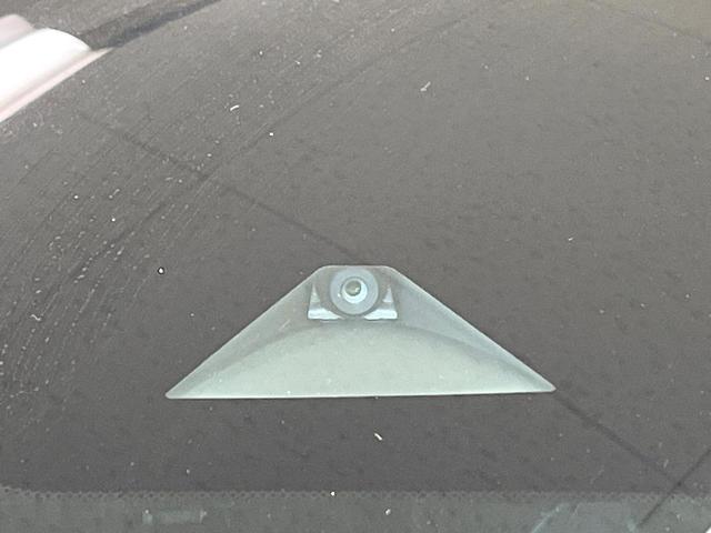 オーラ Ｇ　レザーエディション　純正９インチナビ　全周囲カメラ　ＢＯＳＥサウンド　衝突被害軽減システム　禁煙車　レザーシート　ドラレコ　コーナーセンサー　スマートキー　ＬＥＤヘッド　ビルトインＥＴＣ　純正１７インチアルミ（3枚目）