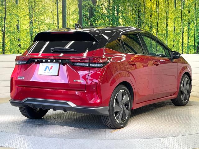 オーラ Ｇ　レザーエディション　純正９インチナビ　全周囲カメラ　ＢＯＳＥサウンド　衝突被害軽減システム　禁煙車　レザーシート　ドラレコ　コーナーセンサー　スマートキー　ＬＥＤヘッド　ビルトインＥＴＣ　純正１７インチアルミ（17枚目）