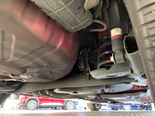 オーラ Ｇ　レザーエディション　純正９インチナビ　全周囲カメラ　ＢＯＳＥサウンド　衝突被害軽減システム　禁煙車　レザーシート　ドラレコ　コーナーセンサー　スマートキー　ＬＥＤヘッド　ビルトインＥＴＣ　純正１７インチアルミ（20枚目）