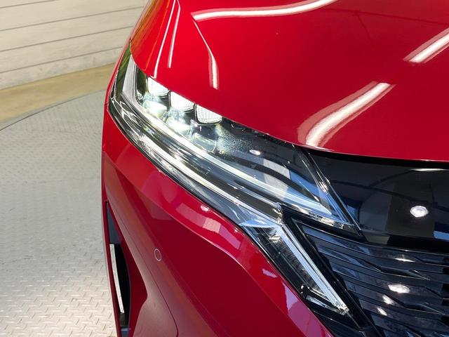 オーラ Ｇ　レザーエディション　純正９インチナビ　全周囲カメラ　ＢＯＳＥサウンド　衝突被害軽減システム　禁煙車　レザーシート　ドラレコ　コーナーセンサー　スマートキー　ＬＥＤヘッド　ビルトインＥＴＣ　純正１７インチアルミ（22枚目）