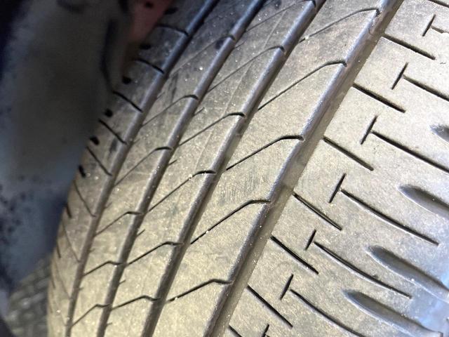 オーラ Ｇ　レザーエディション　純正９インチナビ　全周囲カメラ　ＢＯＳＥサウンド　衝突被害軽減システム　禁煙車　レザーシート　ドラレコ　コーナーセンサー　スマートキー　ＬＥＤヘッド　ビルトインＥＴＣ　純正１７インチアルミ（25枚目）