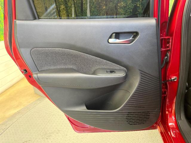 オーラ Ｇ　レザーエディション　純正９インチナビ　全周囲カメラ　ＢＯＳＥサウンド　衝突被害軽減システム　禁煙車　レザーシート　ドラレコ　コーナーセンサー　スマートキー　ＬＥＤヘッド　ビルトインＥＴＣ　純正１７インチアルミ（47枚目）