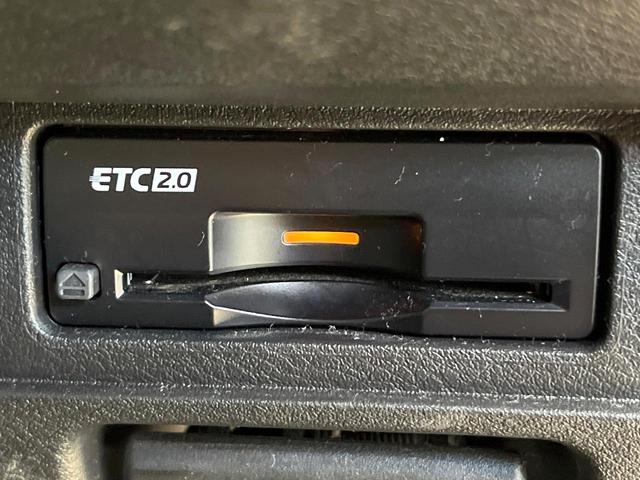 オーラ Ｇ　レザーエディション　純正９インチナビ　全周囲カメラ　ＢＯＳＥサウンド　衝突被害軽減システム　禁煙車　レザーシート　ドラレコ　コーナーセンサー　スマートキー　ＬＥＤヘッド　ビルトインＥＴＣ　純正１７インチアルミ（52枚目）