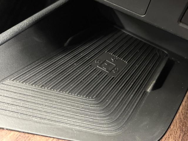 オーラ Ｇ　レザーエディション　純正９インチナビ　全周囲カメラ　ＢＯＳＥサウンド　衝突被害軽減システム　禁煙車　レザーシート　ドラレコ　コーナーセンサー　スマートキー　ＬＥＤヘッド　ビルトインＥＴＣ　純正１７インチアルミ（66枚目）