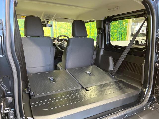 ジムニー ＸＣ　４ＷＤ　届出済未使用車　衝突被害軽減システム　コーナーセンサー　スマートキー　ＬＥＤヘッド　クルコン　純正１６インチアルミ　オートライト　オートエアコン（10枚目）