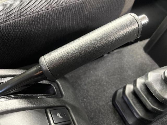 ジムニー ＸＣ　４ＷＤ　届出済未使用車　衝突被害軽減システム　コーナーセンサー　スマートキー　ＬＥＤヘッド　クルコン　純正１６インチアルミ　オートライト　オートエアコン（54枚目）