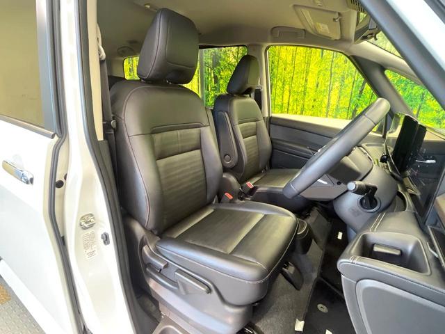 セレナ ｅ－パワー　ハイウェイスターＶ　９０周年記念車　寒冷地仕様　純正１２．３型ナビ　全周囲カメラ　フルセグ　プロパイロット　デジタルインナーミラー　ワイヤレス充電　ハンズフリー機能付両側電動ドア　リアオートエアコン　ブラインドスポットモニター（8枚目）