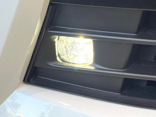 セレナ ｅ－パワー　ハイウェイスターＶ　９０周年記念車　寒冷地仕様　純正１２．３型ナビ　全周囲カメラ　フルセグ　プロパイロット　デジタルインナーミラー　ワイヤレス充電　ハンズフリー機能付両側電動ドア　リアオートエアコン　ブラインドスポットモニター（22枚目）