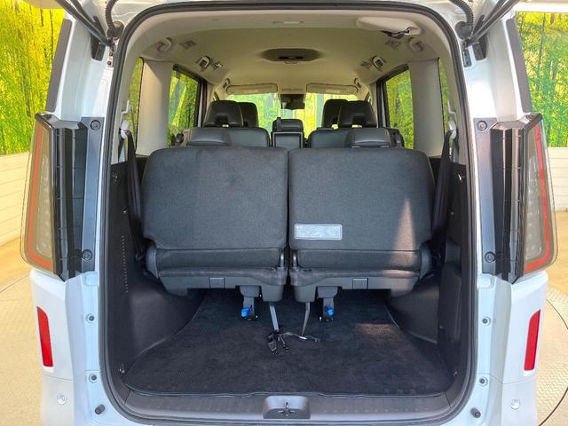 セレナ ｅ－パワー　ハイウェイスターＶ　９０周年記念車　寒冷地仕様　純正１２．３型ナビ　全周囲カメラ　フルセグ　プロパイロット　デジタルインナーミラー　ワイヤレス充電　ハンズフリー機能付両側電動ドア　リアオートエアコン　ブラインドスポットモニター（46枚目）